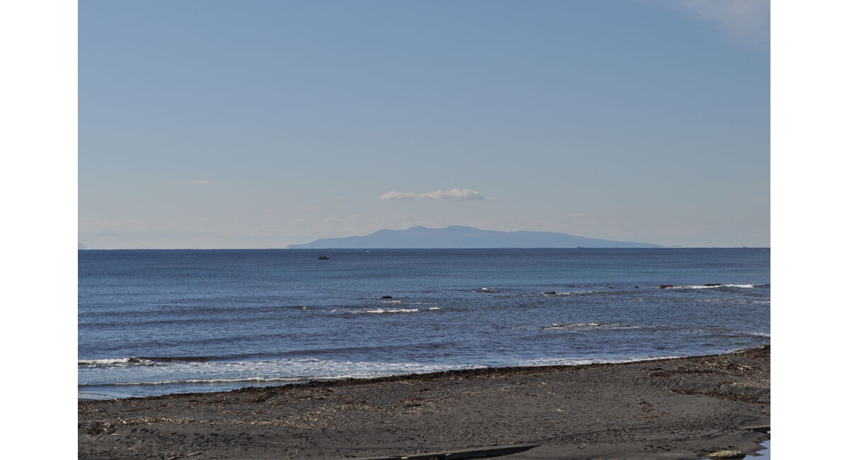 白浜海岸から伊豆大島